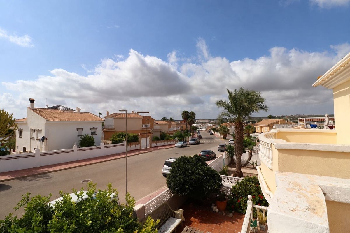 2 quarto Casa em Banda para venda em Benijofar com piscina - 205 000 € (Ref: 10047621)