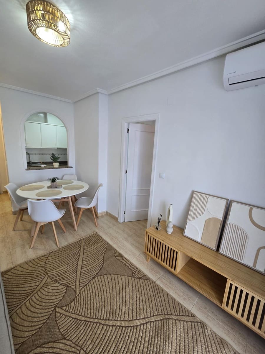 1 chambre Appartement à vendre à Torrevieja - 183 000 € (Ref: 10050384)