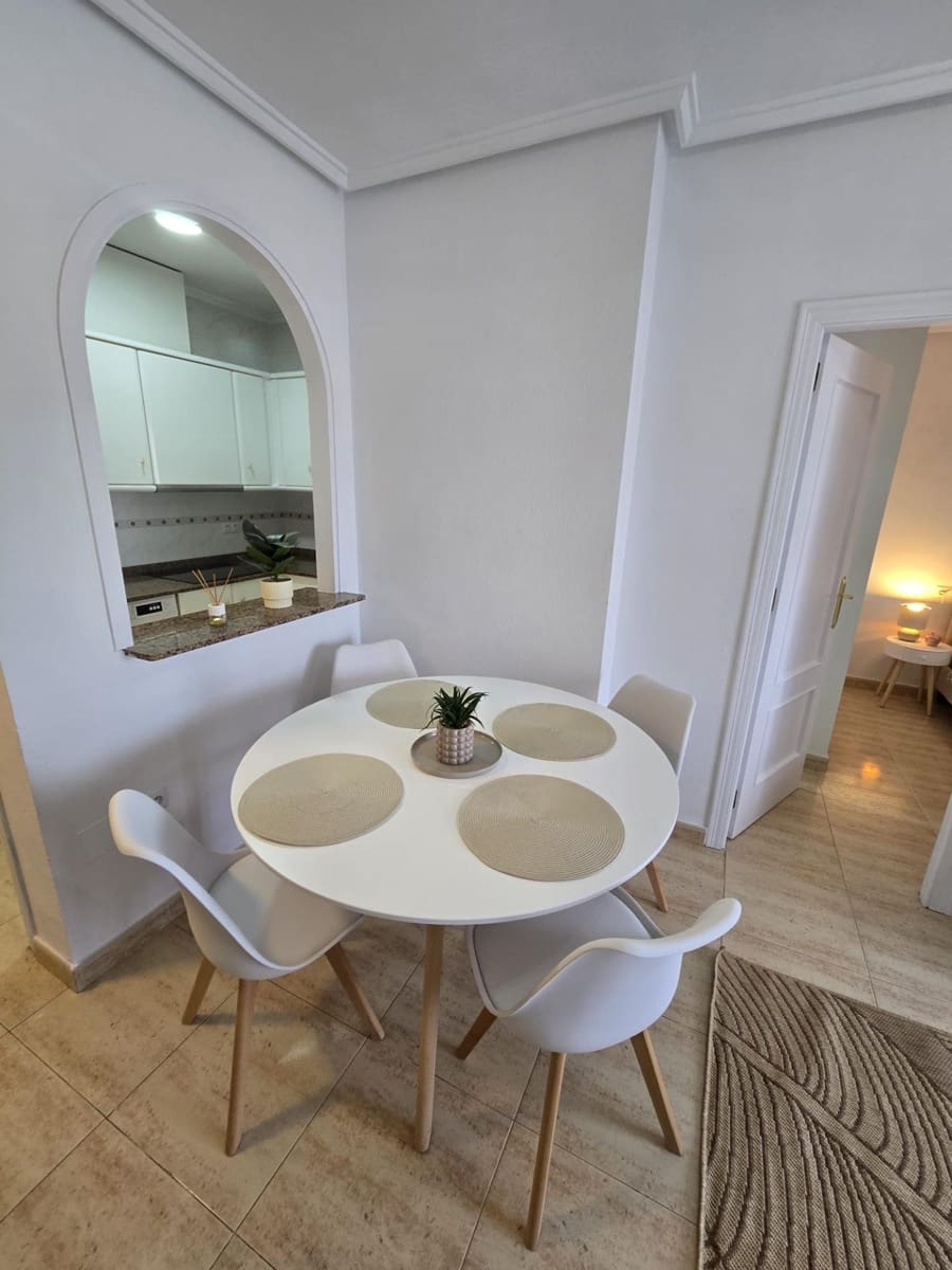 1 chambre Appartement à vendre à Torrevieja - 183 000 € (Ref: 10050384)