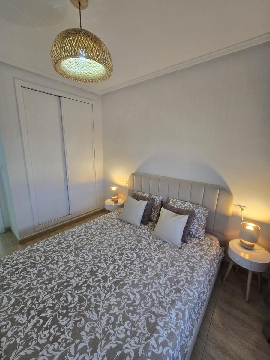 1 chambre Appartement à vendre à Torrevieja - 183 000 € (Ref: 10050384)