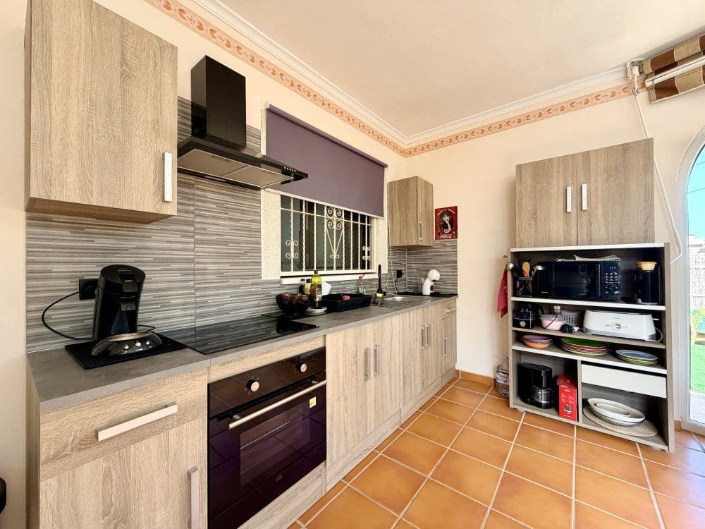 3 slaapkamer Villa te koop in Benijofar met garage - € 318.000 (Ref: 10050394)