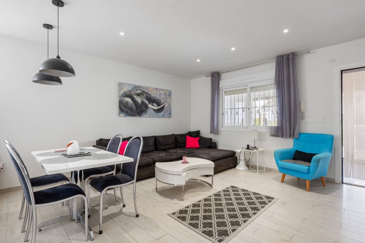 4 Zimmer Haus zu verkaufen in Torrevieja mit Pool Garage - 399.000 € (Ref: 10050401)