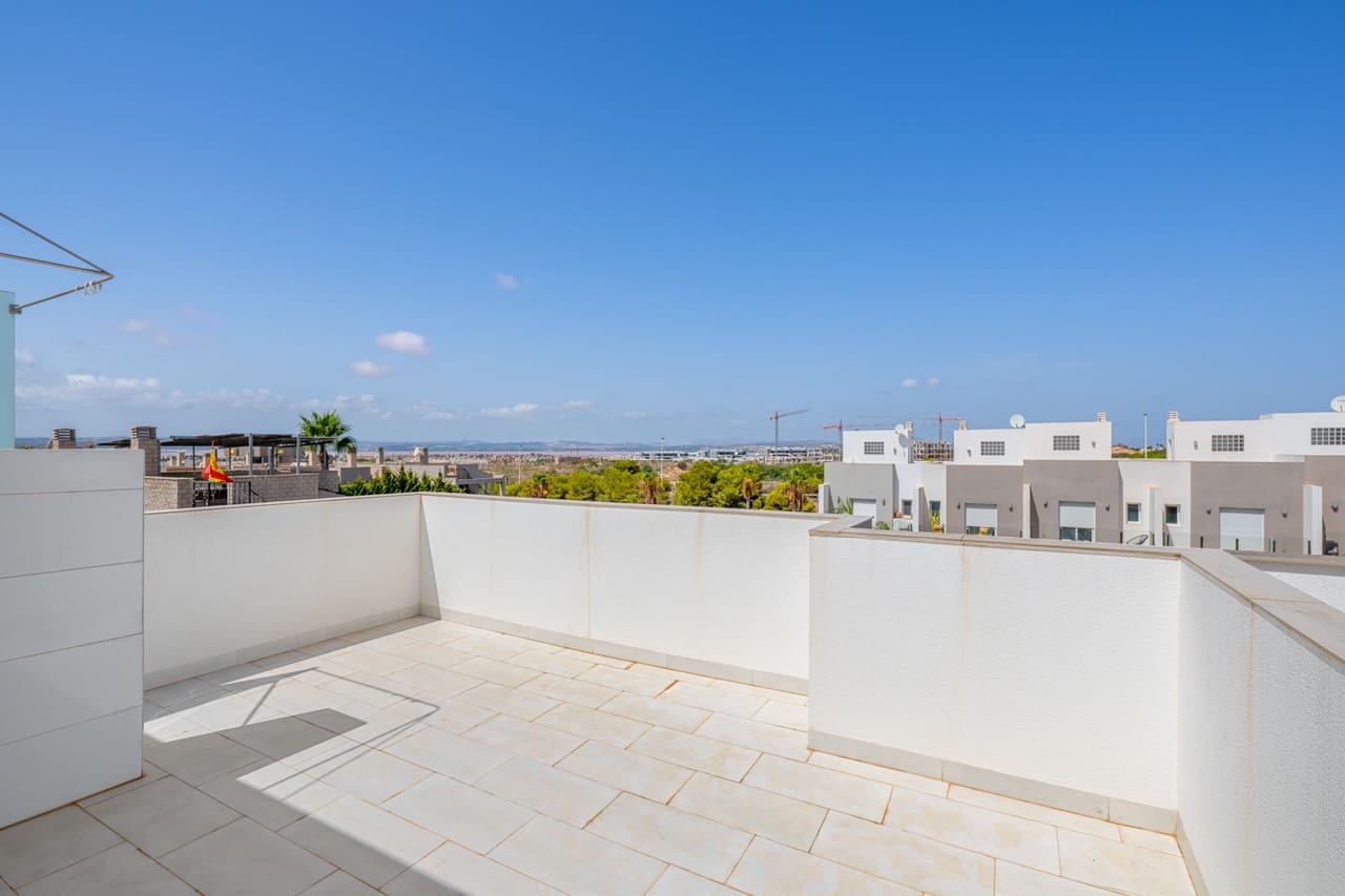 4 Zimmer Haus zu verkaufen in Torrevieja mit Pool Garage - 399.000 € (Ref: 10050401)