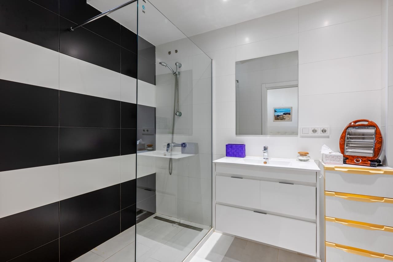 4 Zimmer Haus zu verkaufen in Torrevieja mit Pool Garage - 399.000 € (Ref: 10050401)
