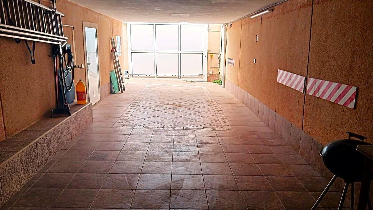 Casa de 6 habitaciones en Orihuela en venta con piscina garaje - 280.000 € (Ref: 10050411)