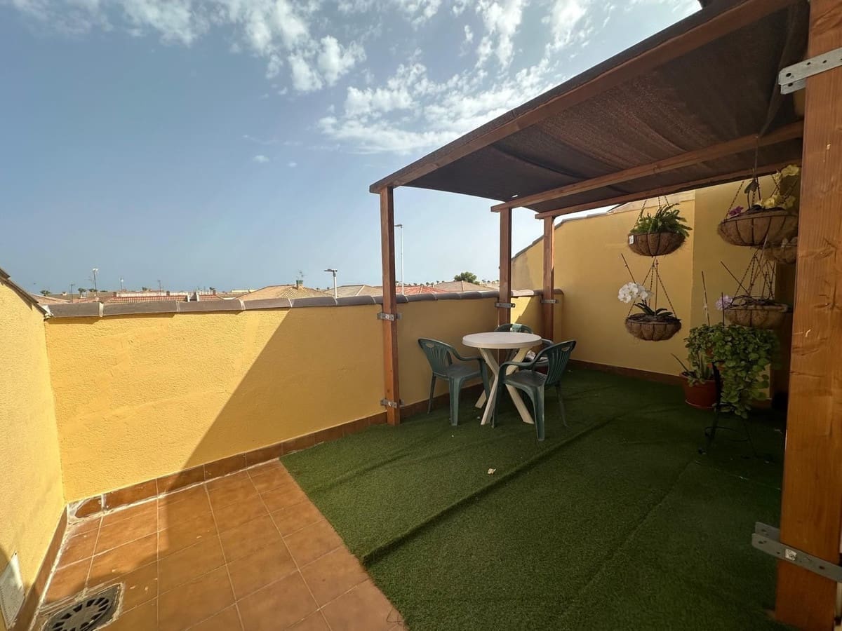 2 bedroom Apartment for sale in Los Alcazares - € 159,900 (Ref: 10050413)