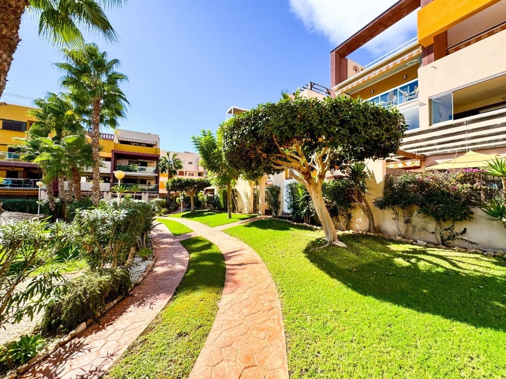 2 sovrum Lägenhet till salu i Orihuela med pool garage - 260 000 € (Ref: 10050417)