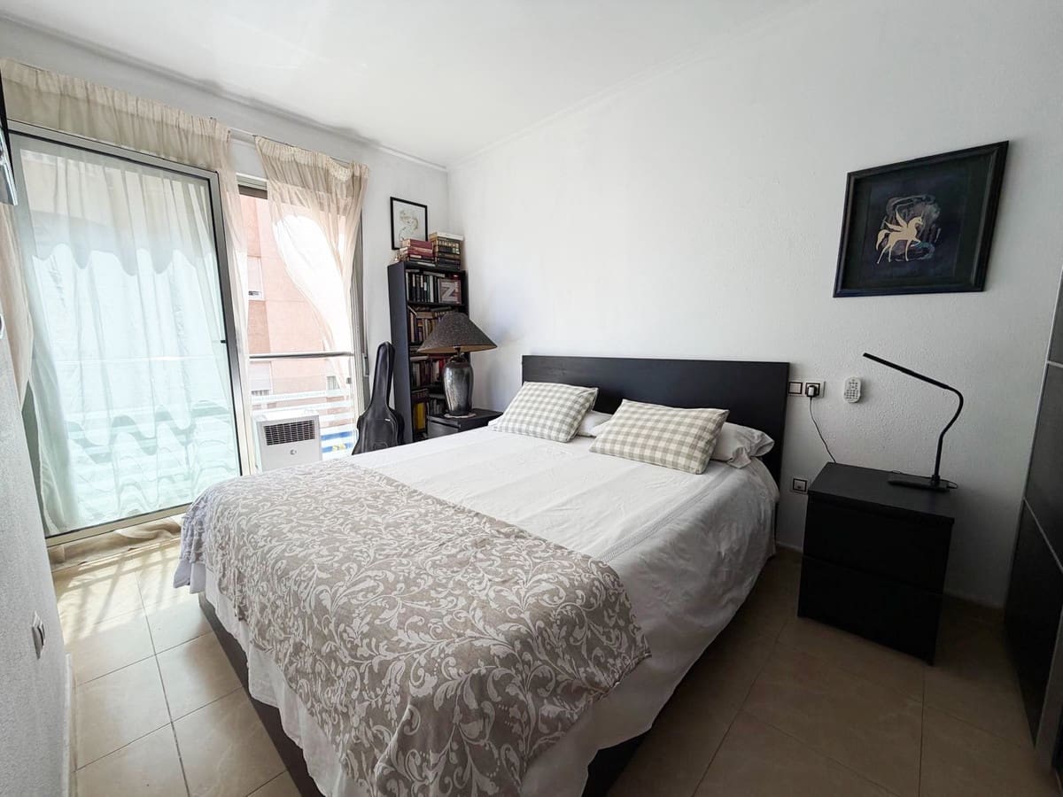 3 bedroom Apartment for sale in Torrevieja - € 269,000 (Ref: 10050421)