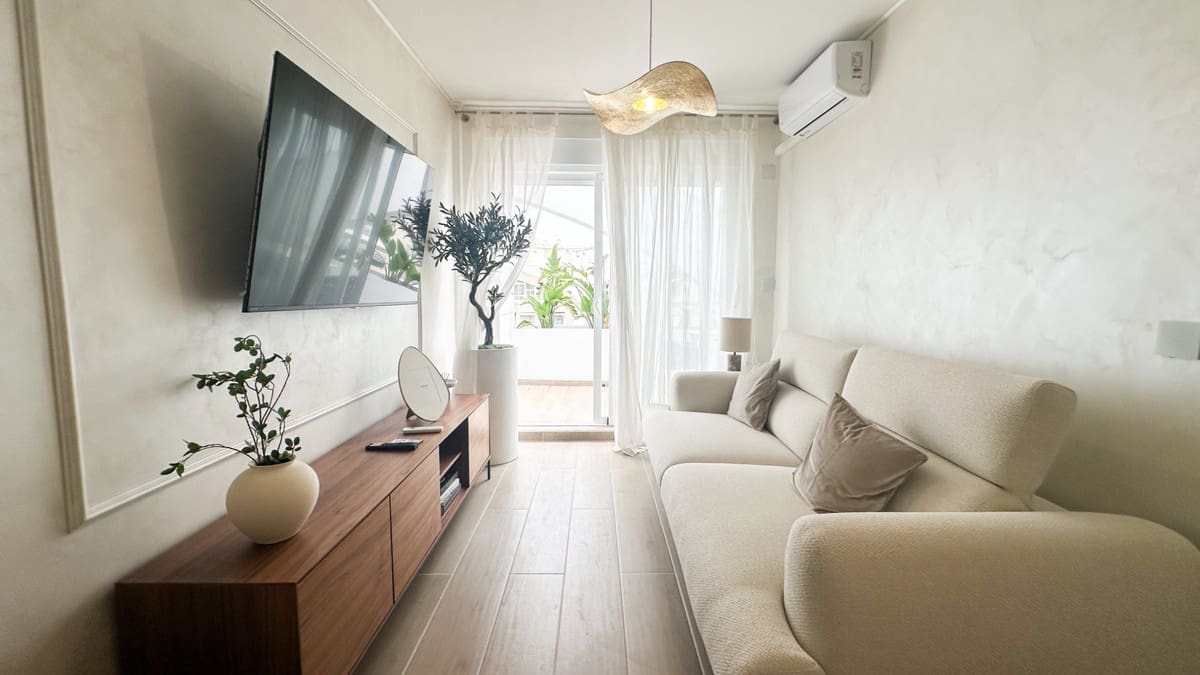 2 sovrum Takvåning till salu i Torrevieja med pool - 159 995 € (Ref: 10050422)