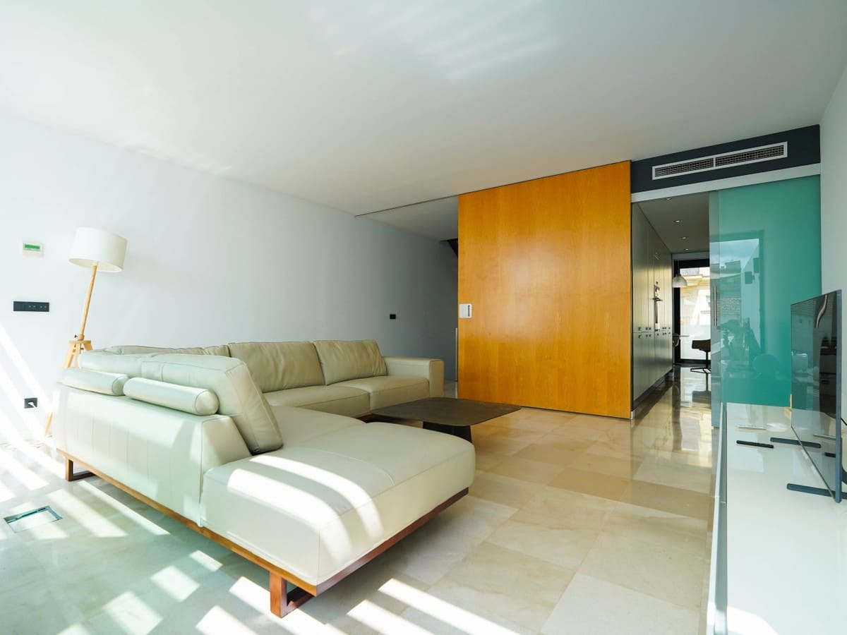 4 bedroom Townhouse for sale in Almoradi with garage - € 495,000 (Ref: 10050425)