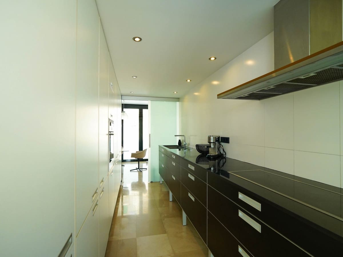 4 bedroom Townhouse for sale in Almoradi with garage - € 495,000 (Ref: 10050425)