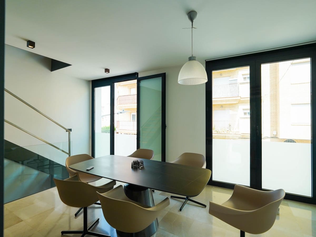 4 bedroom Townhouse for sale in Almoradi with garage - € 495,000 (Ref: 10050425)
