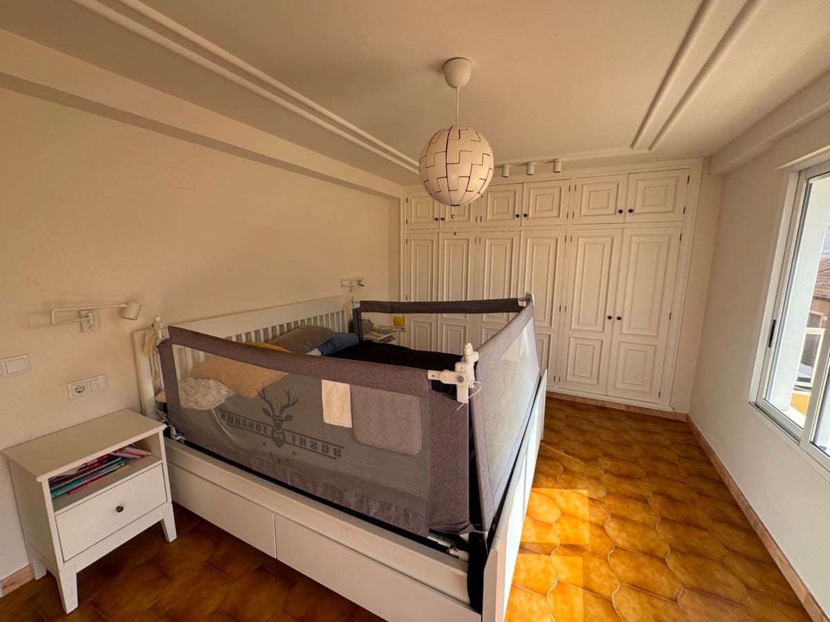 5 sovrum Lägenhet till salu i Guardamar del Segura - 349 000 € (Ref: 10050430)