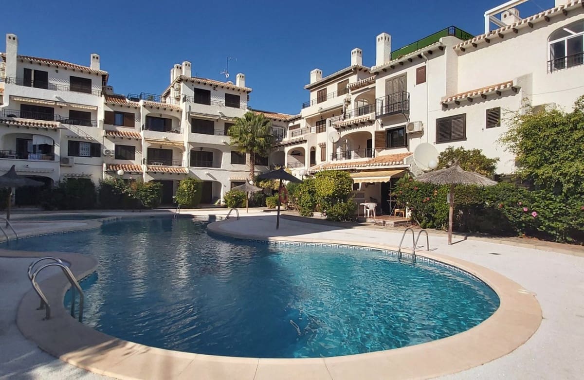 Apartamento de 2 habitaciones en Orihuela en venta con piscina - 245.000 € (Ref: 10050433)