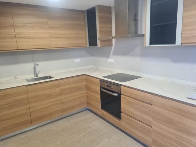 5 Zimmer Villa zu verkaufen in La Nucia mit Pool - 898.000 € (Ref: 10055685)