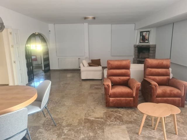 5 Zimmer Villa zu verkaufen in La Nucia mit Pool - 898.000 € (Ref: 10055685)
