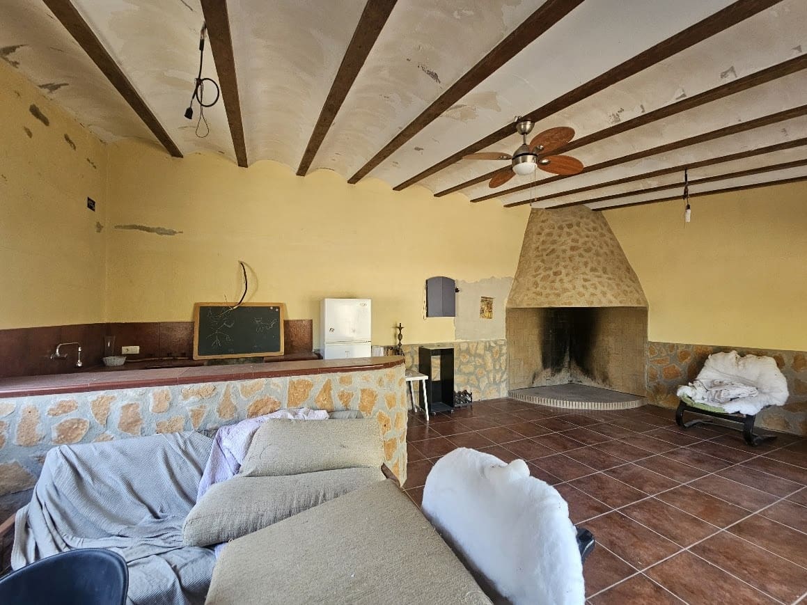 Chalet de 5 habitaciones en Enguera en venta con piscina garaje - 560.000 € (Ref: 10055686)