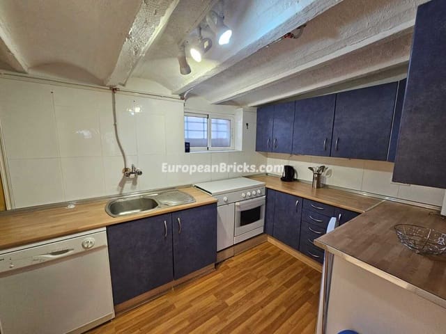 3 slaapkamer Huis te koop in Xàtiva - € 125.000 (Ref: 10055687)