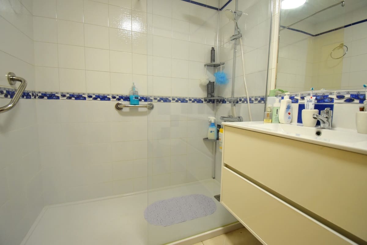 2 Zimmer Apartment zu verkaufen in Orihuela mit Pool - 185.000 € (Ref: 10057858)