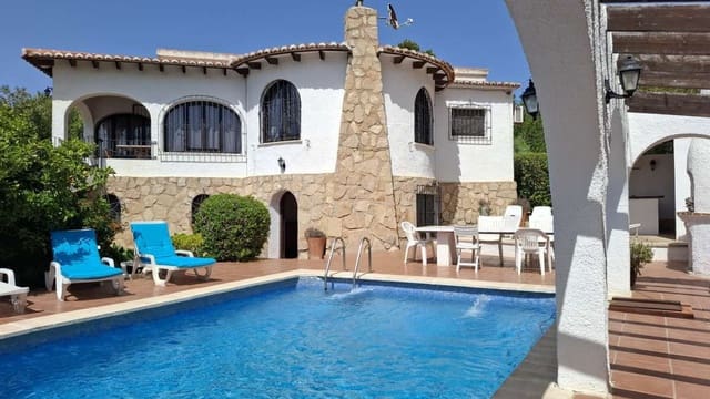 3 makuuhuone Huvila myytävänä paikassa Centro ciudad, Javea / Xàbia mukana uima-altaan - 559 000 € (Ref: 10060190)