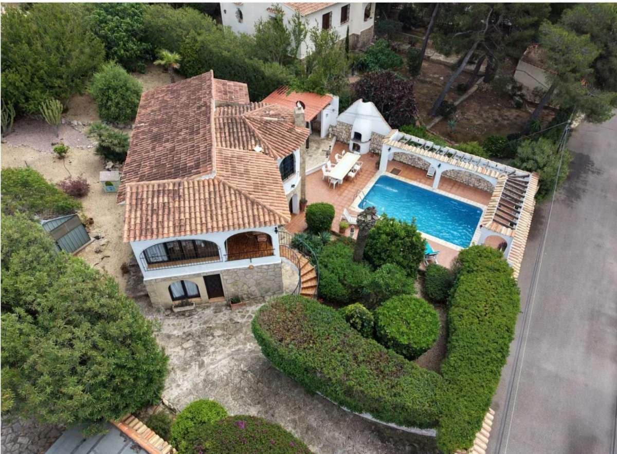 3 makuuhuone Huvila myytävänä paikassa Javea / Xabia mukana uima-altaan - 559 000 € (Ref: 10060190)