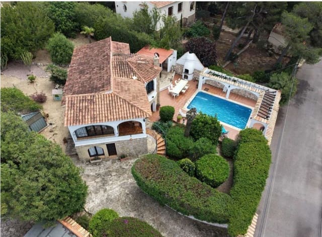 3 makuuhuone Huvila myytävänä paikassa Centro ciudad, Javea / Xàbia mukana uima-altaan - 559 000 € (Ref: 10060190)