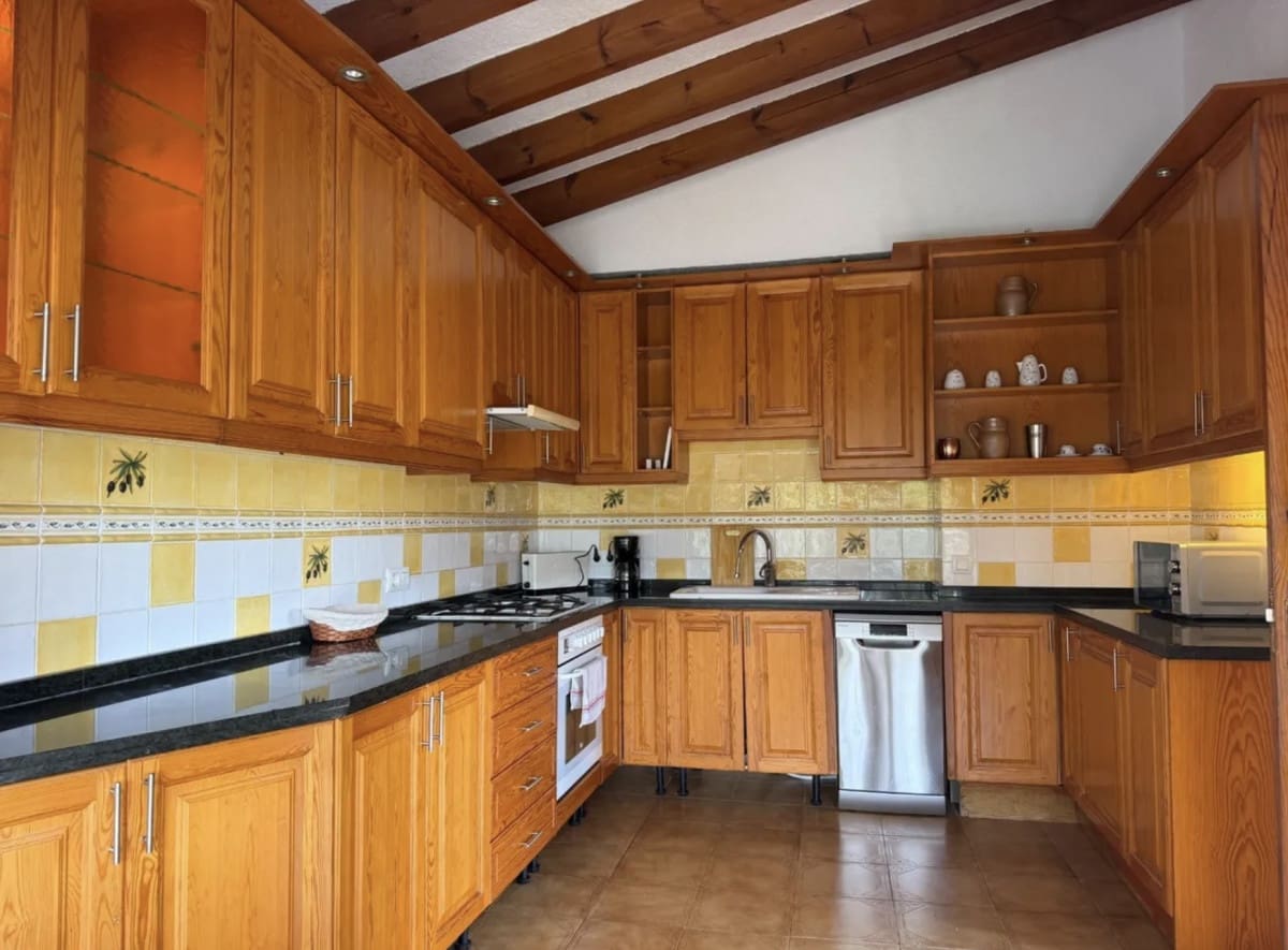 3 makuuhuone Huvila myytävänä paikassa Javea / Xabia mukana uima-altaan - 559 000 € (Ref: 10060190)
