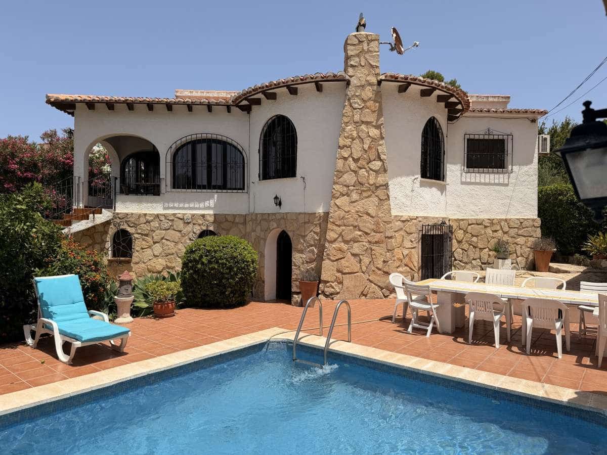 3 makuuhuone Huvila myytävänä paikassa Javea / Xabia mukana uima-altaan - 559 000 € (Ref: 10060190)
