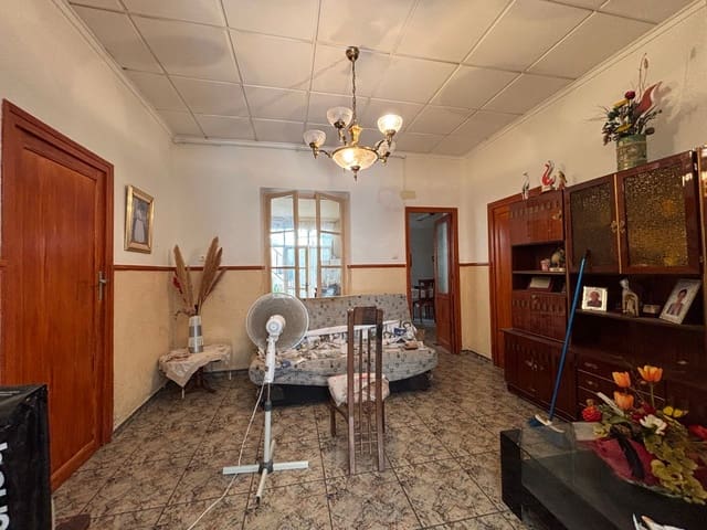 4 makuuhuone Omakotitalo myytävänä paikassa Las Viñas, Guardamar del Segura - 250 000 € (Ref: 10060191)