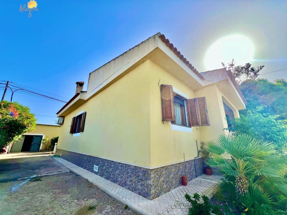 Chalet de 1 habitación en Daya Vieja en venta con piscina garaje - 850.000 € (Ref: 10060197)