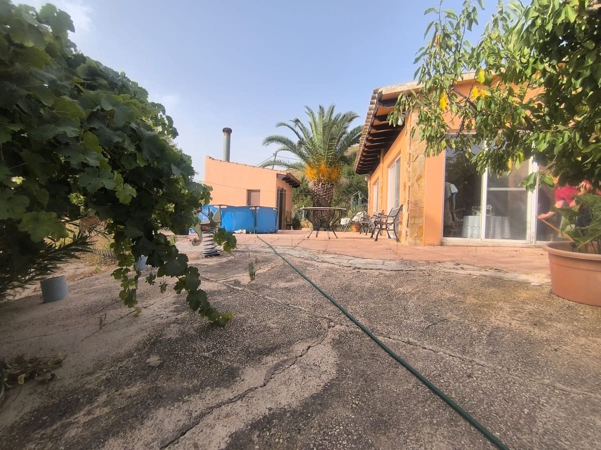 3 chambre Finca/Maison de Campagne à vendre à Pinoso avec garage - 189 000 € (Ref: 10062334)