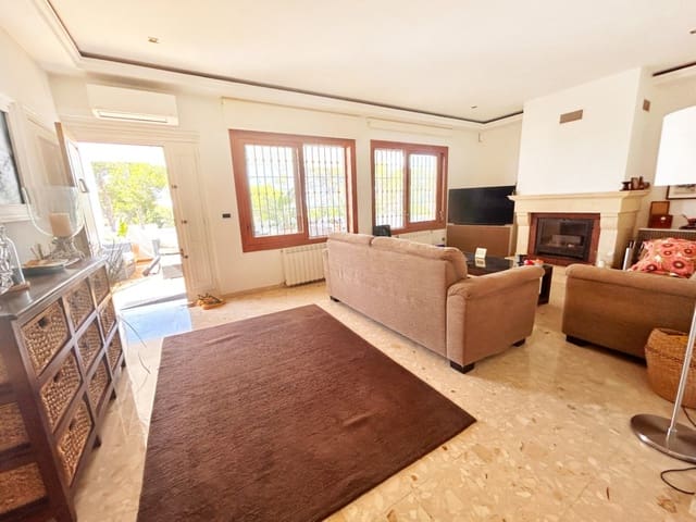 5 Zimmer Villa zu verkaufen in Centro Urbano, Dénia mit Pool Garage - 1.053.000 € (Ref: 10062335)