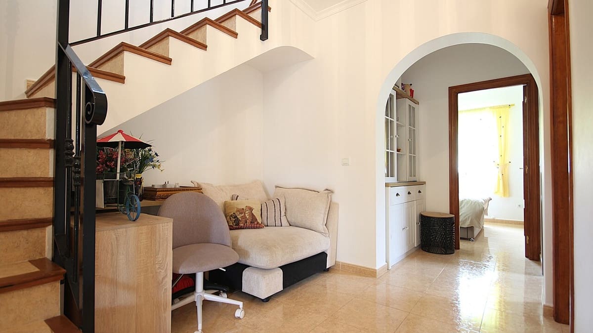 3 Zimmer Villa zu verkaufen in Sagra mit Pool Garage - 399.000 € (Ref: 10062336)