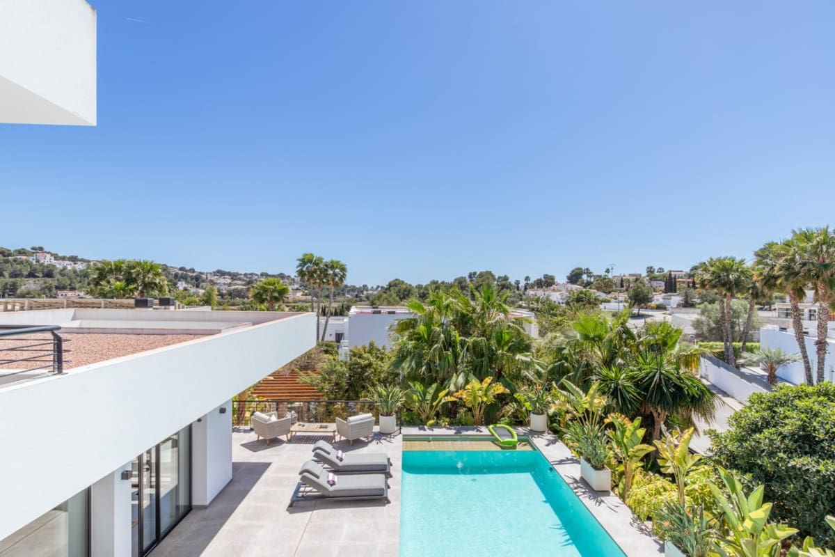 3 bedroom Villa for sale in Teulada with pool garage - € 1,490,000 (Ref: 10062338)