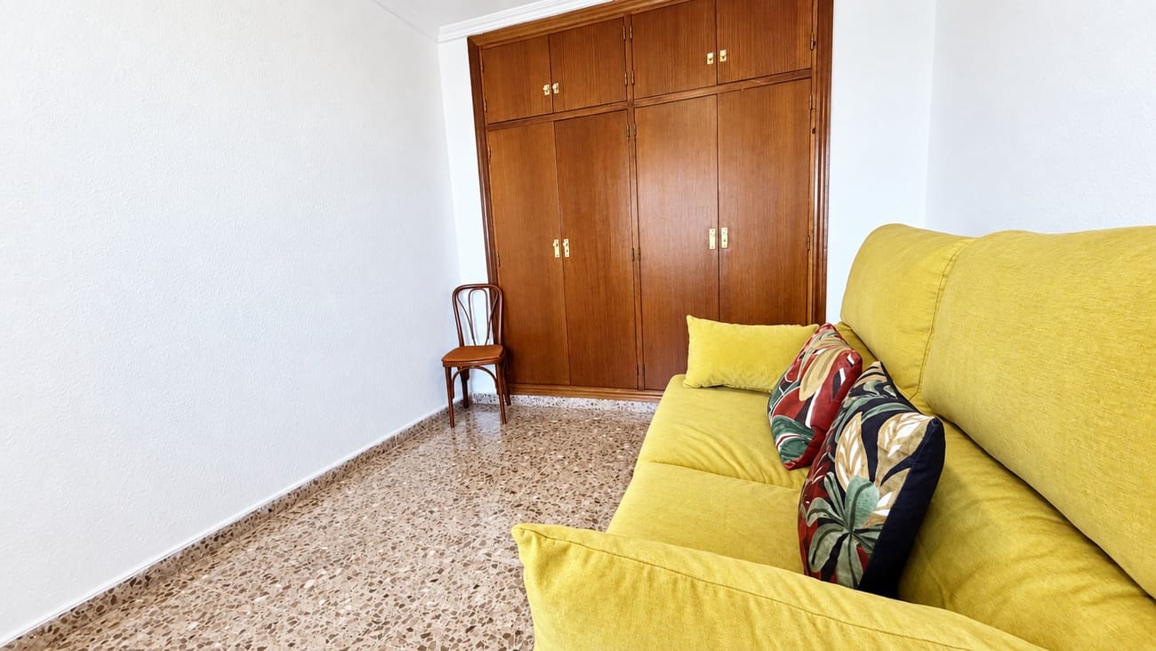 3 bedroom Apartment for sale in Alicante / Alacant city - € 279,000 (Ref: 10062345)