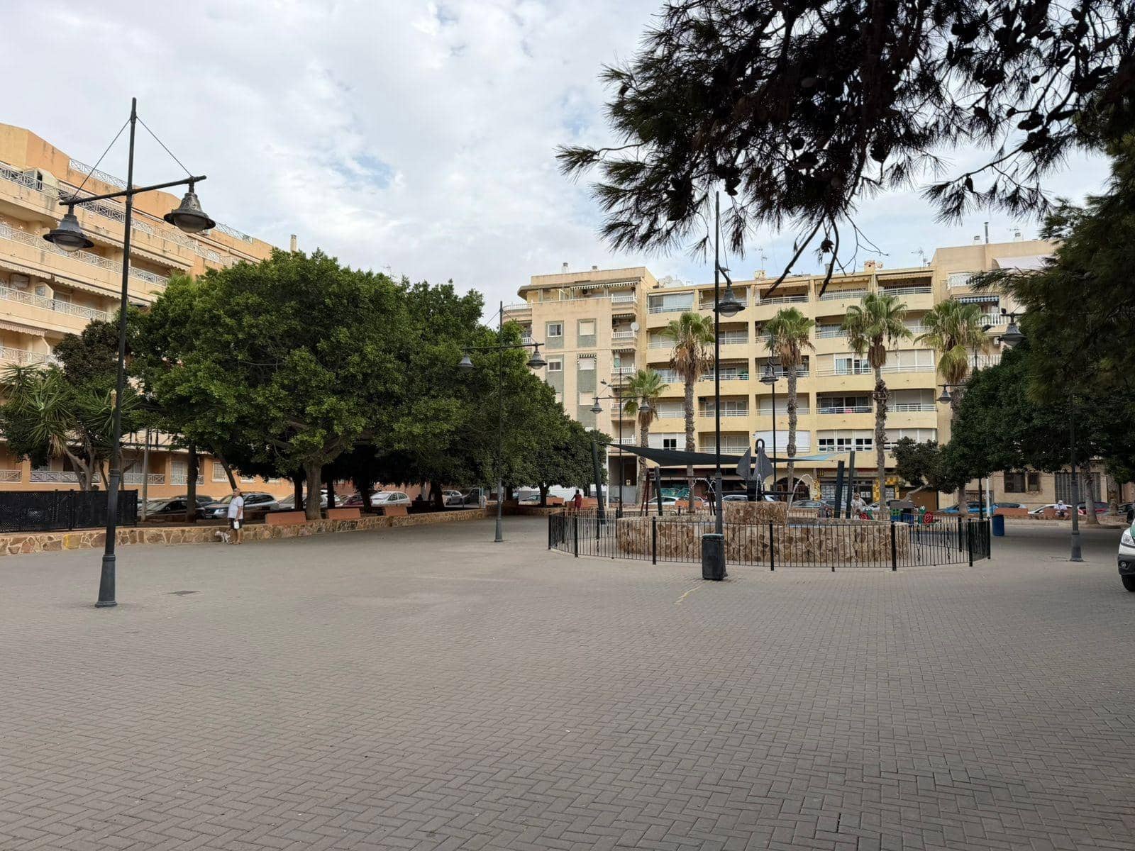 Estudio en Torrevieja en venta con piscina - 99.000 € (Ref: 10062347)