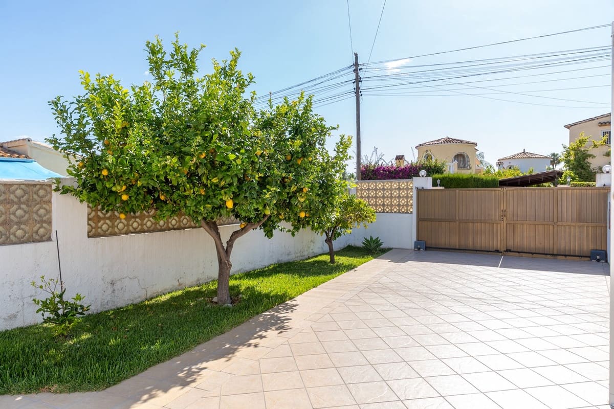 4 soverom Villa til salgs i Els Poblets med svømmebasseng garasje - € 478 000 (Ref: 10065366)