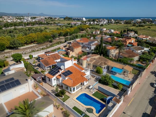 4 soverom Villa til salgs i Els Poblets med svømmebasseng garasje - € 478 000 (Ref: 10065366)