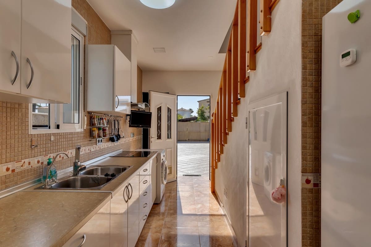 4 soverom Villa til salgs i Els Poblets med svømmebasseng garasje - € 478 000 (Ref: 10065366)