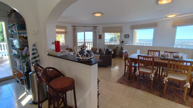 3 quarto Moradia para venda em Dénia com piscina garagem - 675 000 € (Ref: 10065377)