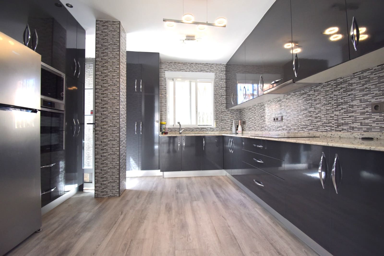 3 slaapkamer Villa te koop in Orihuela Costa met zwembad garage - € 429.000 (Ref: 10070149)