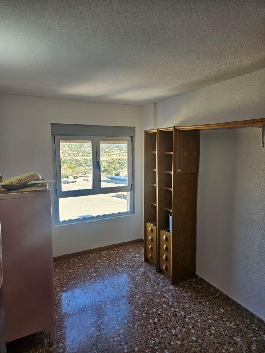 3 Zimmer Apartment zu verkaufen in Benidorm mit Pool Garage - 265.000 € (Ref: 10070163)