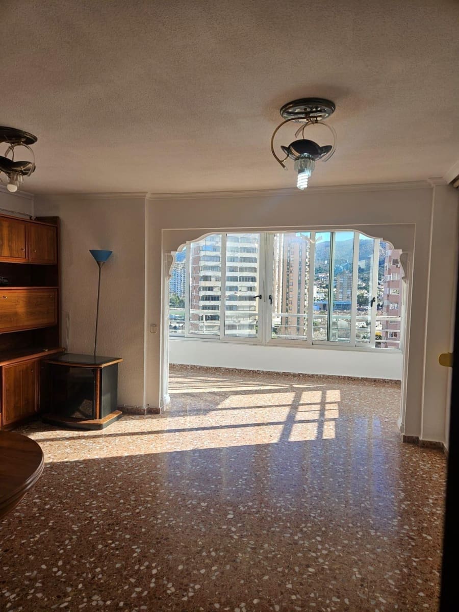 3 Zimmer Apartment zu verkaufen in Benidorm mit Pool Garage - 265.000 € (Ref: 10070163)