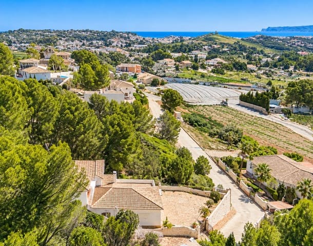 3 soveværelse Villa til salg i Alhama Springs, Altea med swimmingpool garage - € 750.000 (Ref: 10070999)