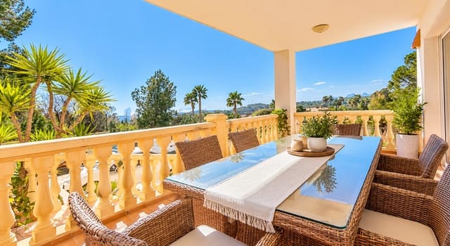 3 soveværelse Villa til salg i Alhama Springs, Altea med swimmingpool garage - € 750.000 (Ref: 10070999)