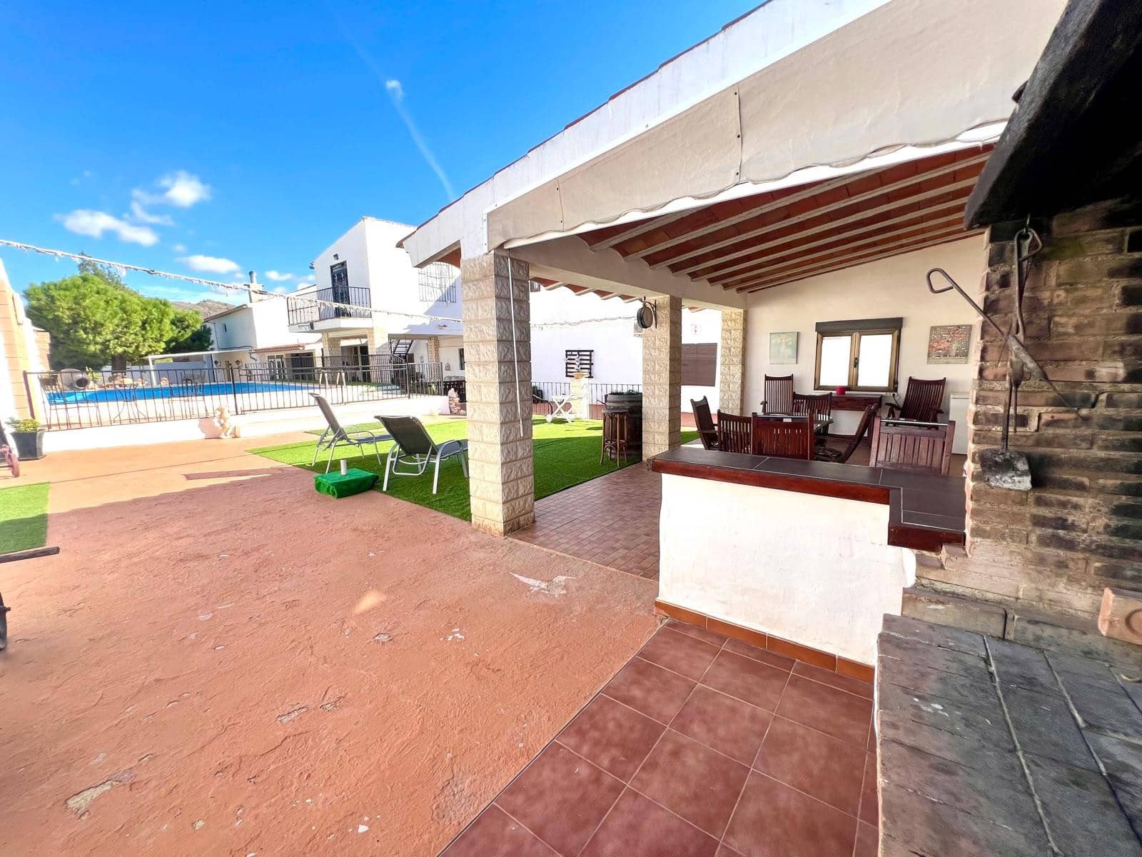 5 quarto Moradia para venda em Jumilla com piscina garagem - 499 995 € (Ref: 10071003)
