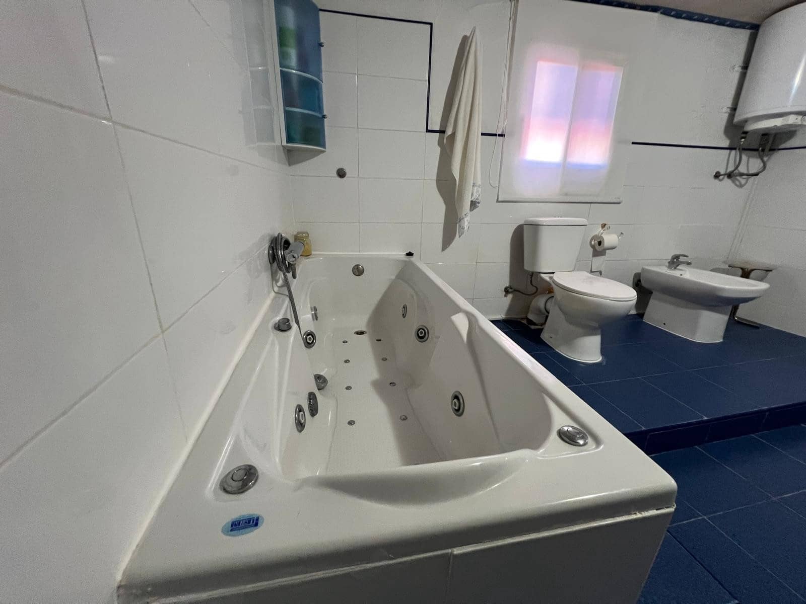 5 quarto Moradia para venda em Jumilla com piscina garagem - 499 995 € (Ref: 10071003)