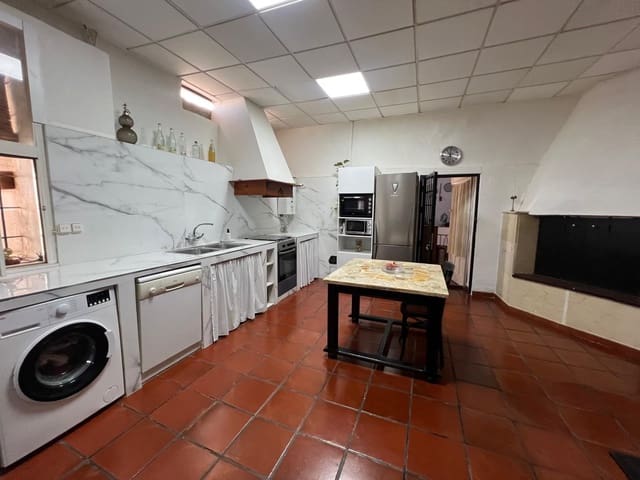 5 sypialnia Willa na sprzedaż w Jumilla z basenem garażem - 499 995 € (Ref: 10071003)