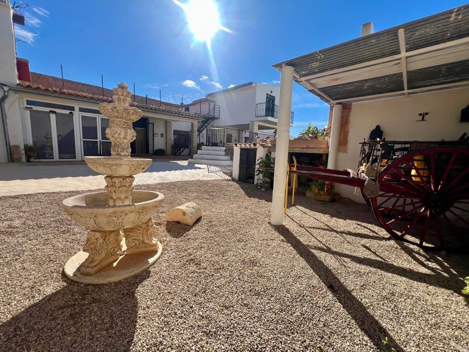 5 quarto Moradia para venda em Jumilla com piscina garagem - 499 995 € (Ref: 10071003)
