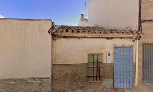 3 bedroom Townhouse for sale in Pinoso - € 45,000 (Ref: 10073356)